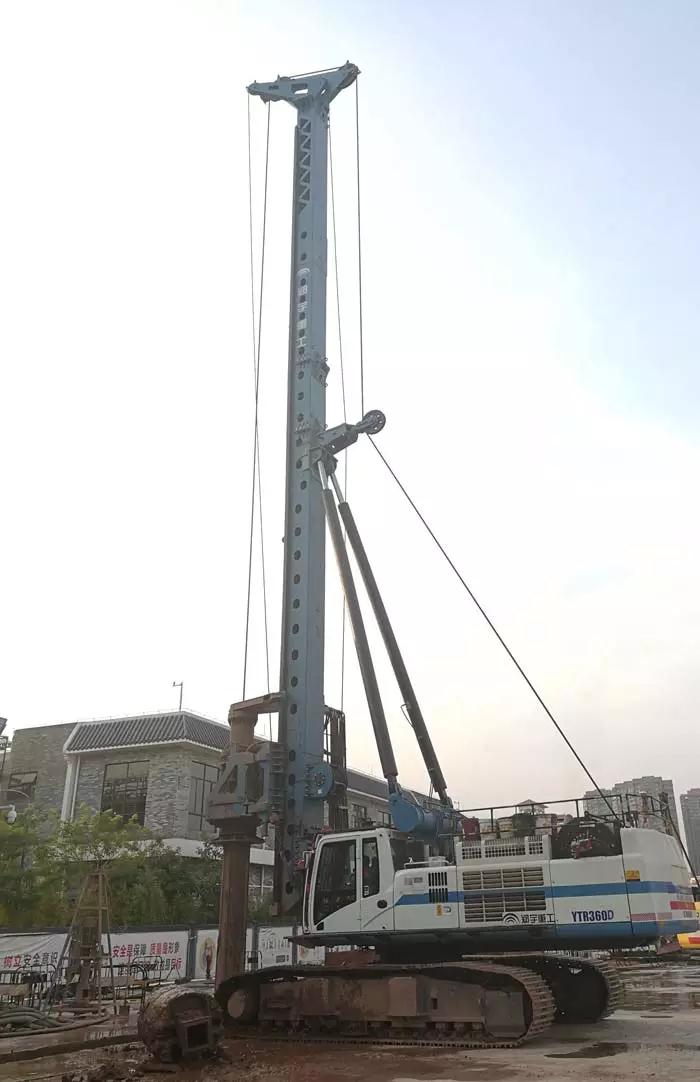 批量交车！华南区域旋挖钻战略客户一行到访rb88随行版重装